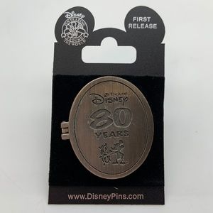 Disney The Art of Disney 80 Years Steamboat Willie Mickey Mouse Hinged Pin